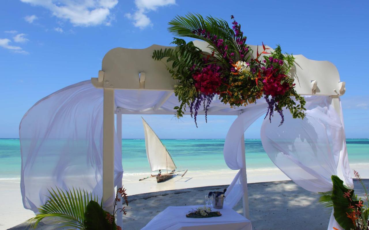 Bluebay Beach Resort & Spa Kiwengwa  Esterno foto