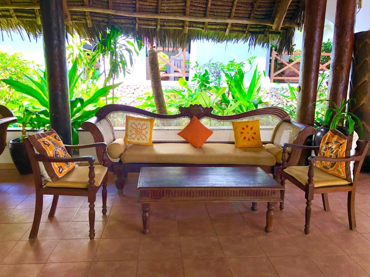 Bluebay Beach Resort & Spa Kiwengwa  Esterno foto