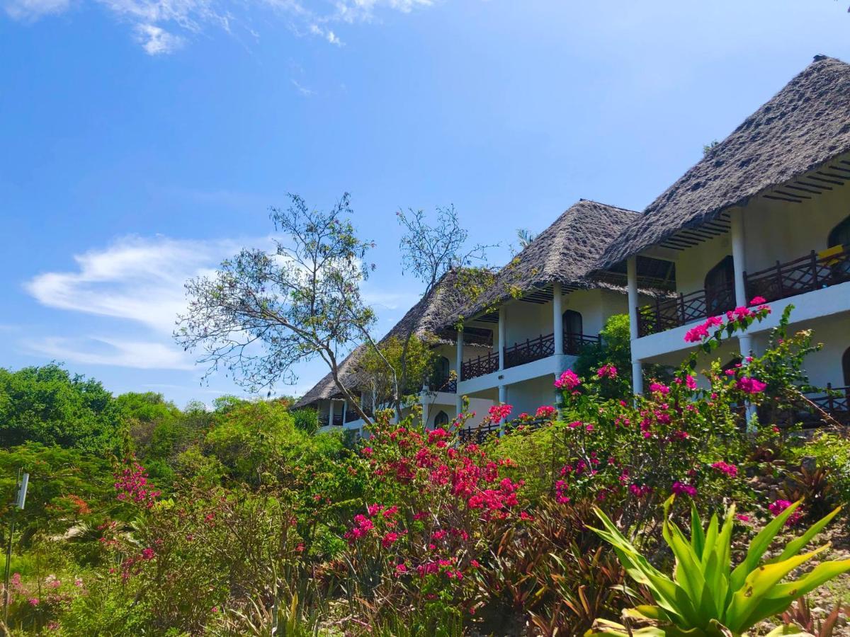 Bluebay Beach Resort & Spa Kiwengwa  Esterno foto
