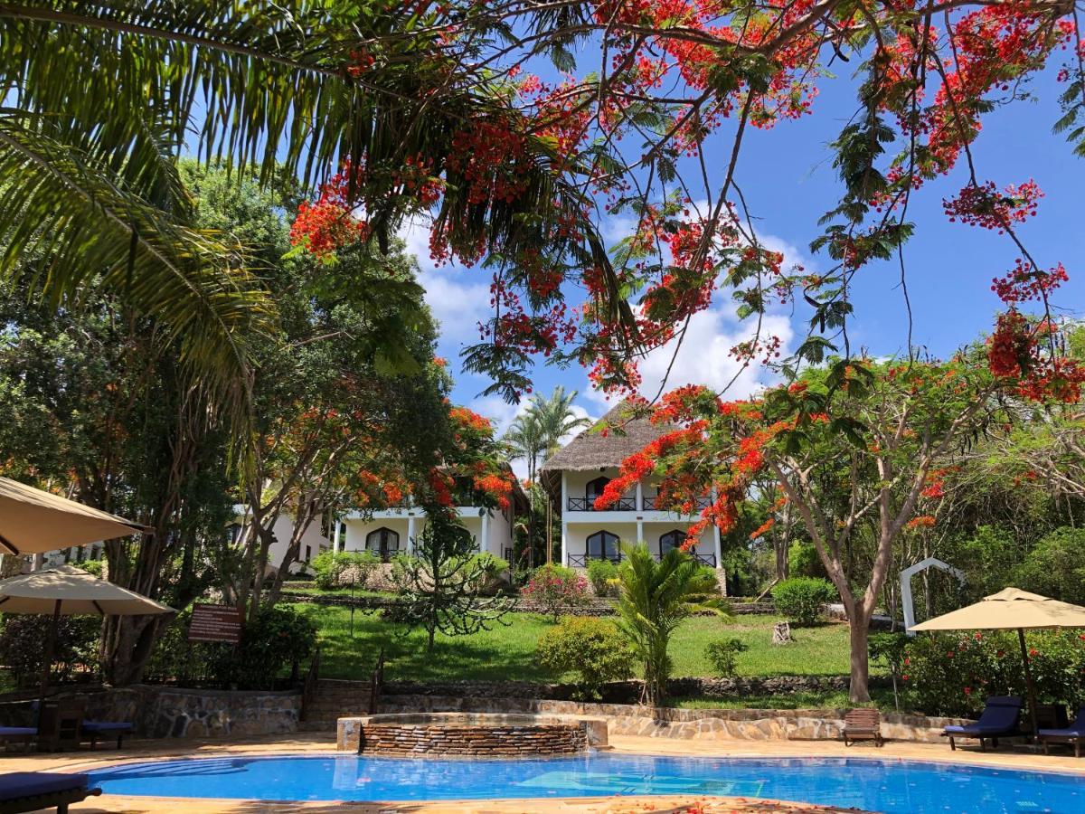 Bluebay Beach Resort & Spa Kiwengwa  Esterno foto