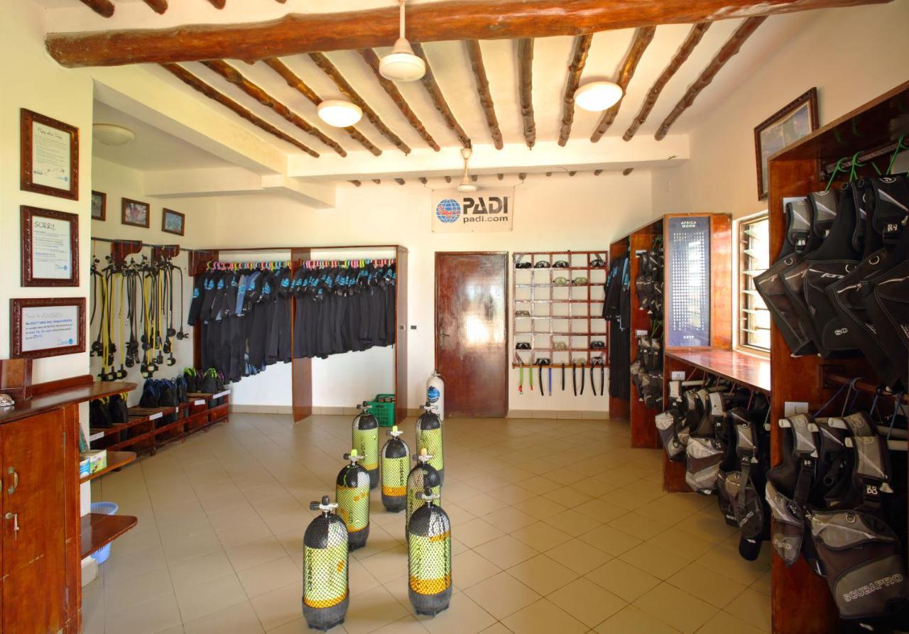 Bluebay Beach Resort & Spa Kiwengwa  Esterno foto