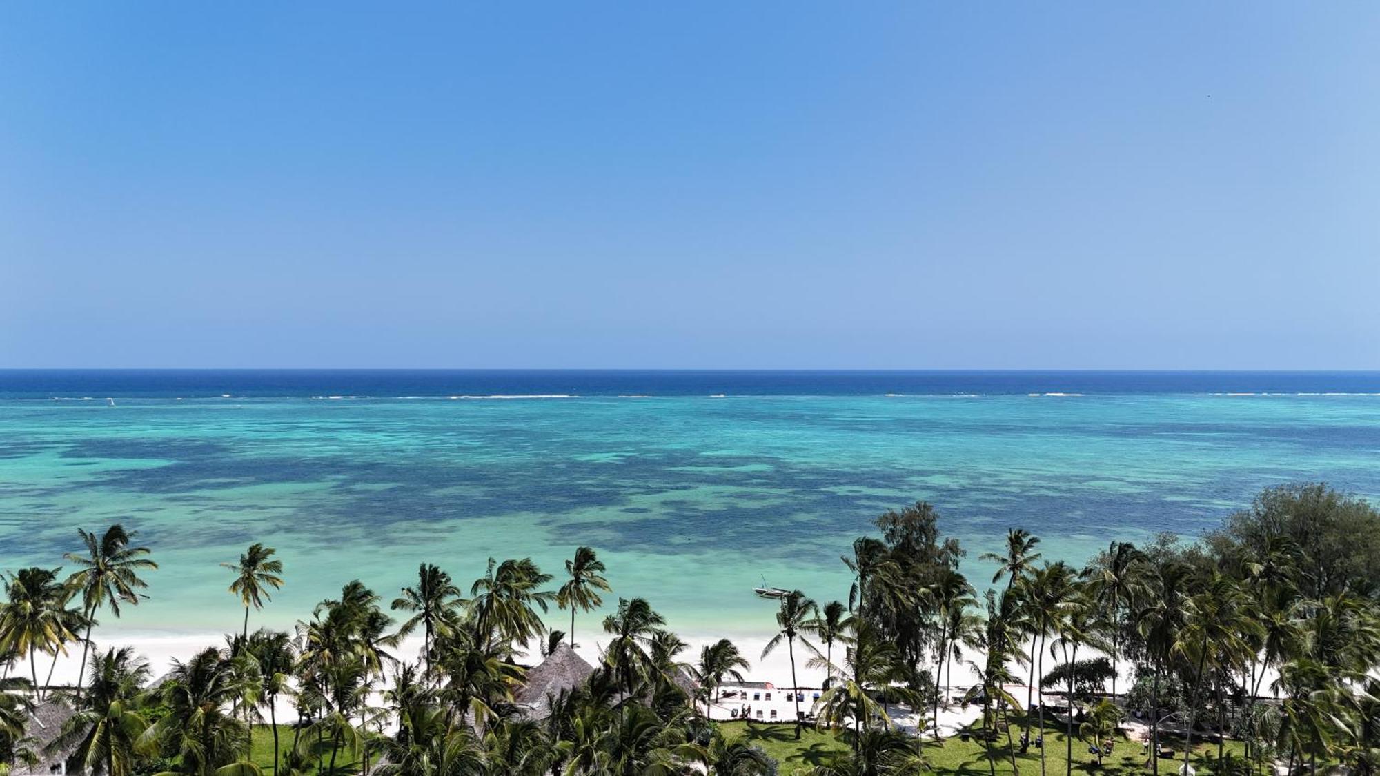 Bluebay Beach Resort & Spa Kiwengwa  Esterno foto
