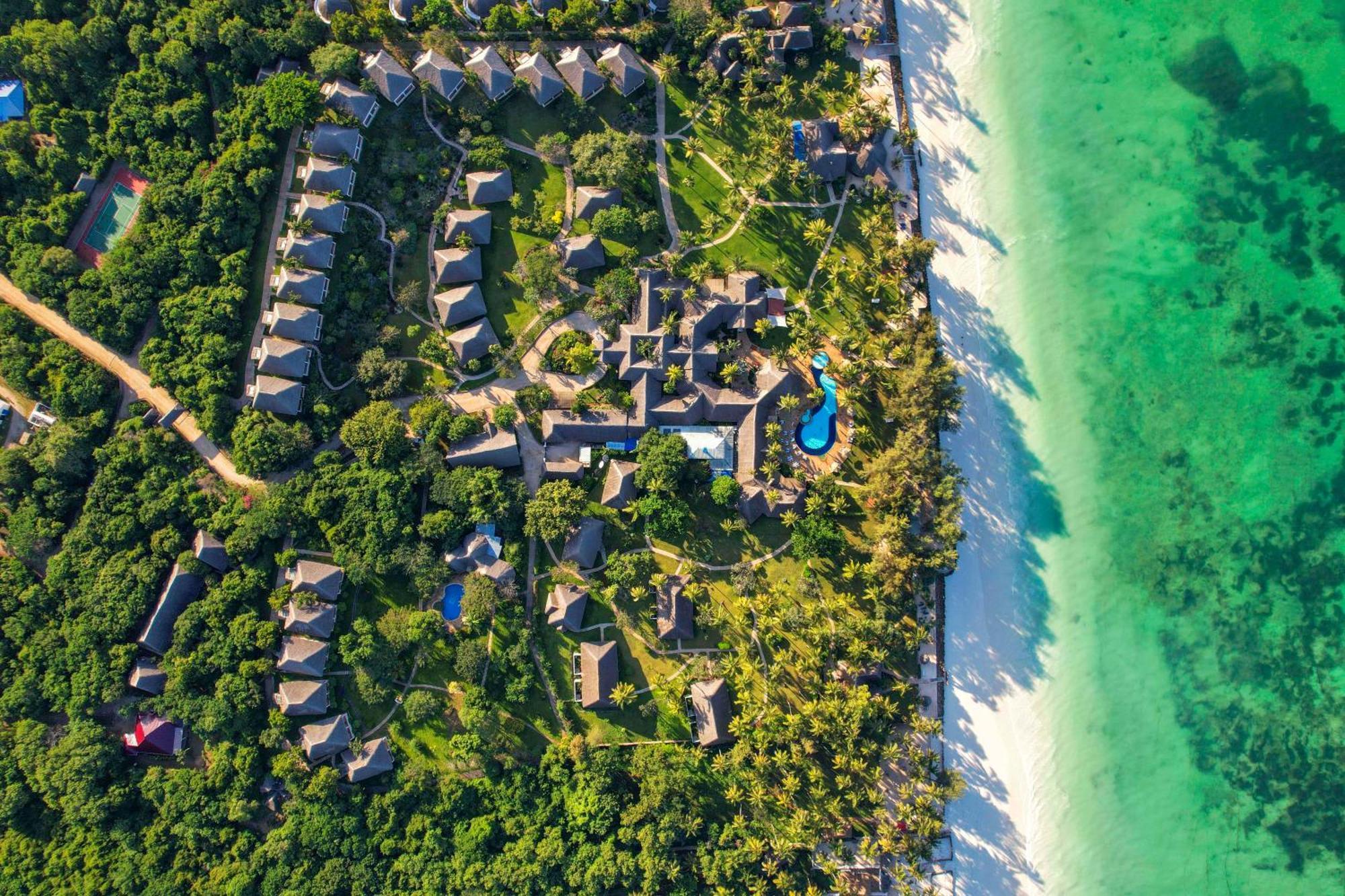 Bluebay Beach Resort & Spa Kiwengwa  Esterno foto